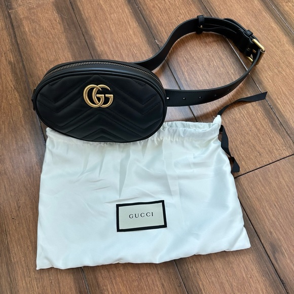 GUCCI Marmont Belt Bag Matellase GG Logo Black
